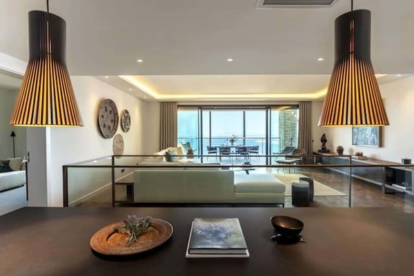 What Are the Best Techniques for Maximizing Natural Light in Narrow Urban Homes?