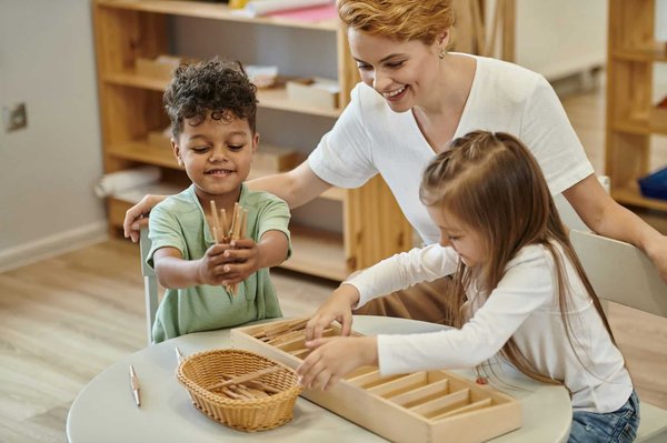 What's the Best Way to Create a Safe, Stimulating Montessori Playroom for Toddlers?